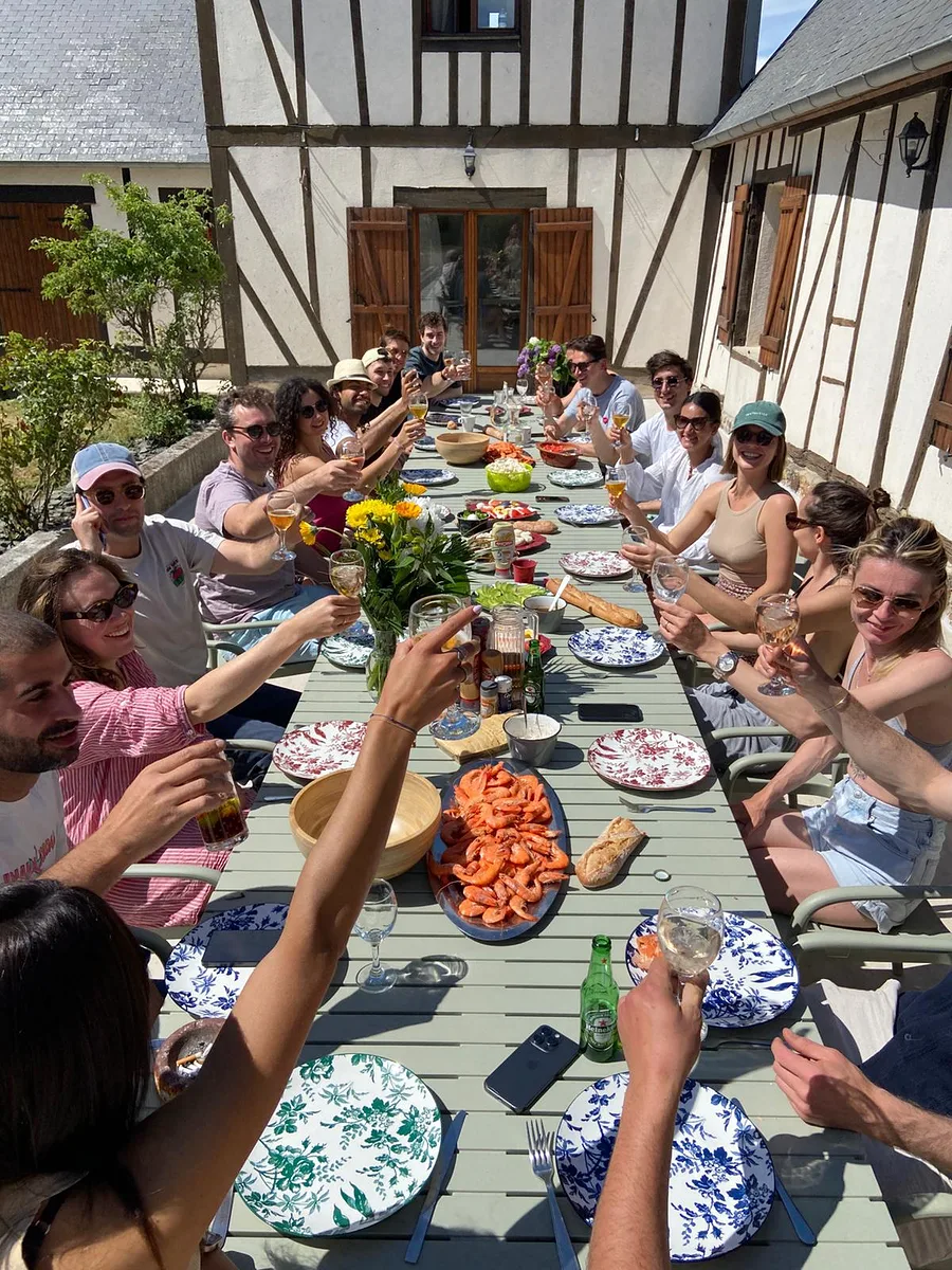 Le toast, Villa Club One